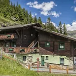 Casa de Férias Silbertal - Almhuetten *