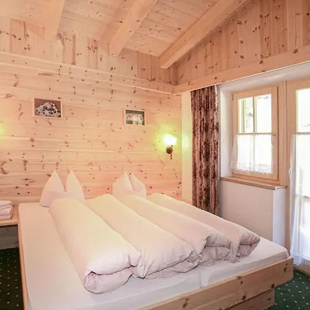 Semesterbostad Silbertal - Almhuetten Sölden